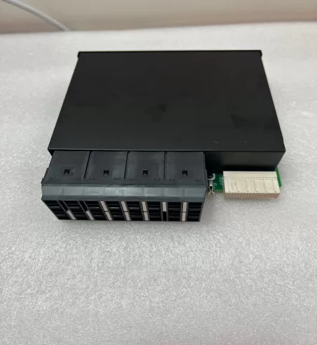 UR5FH GE Universal Relays Module