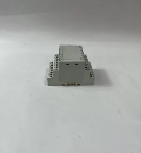 TXM1.8U SIEMENS 8 Universal I/O Module