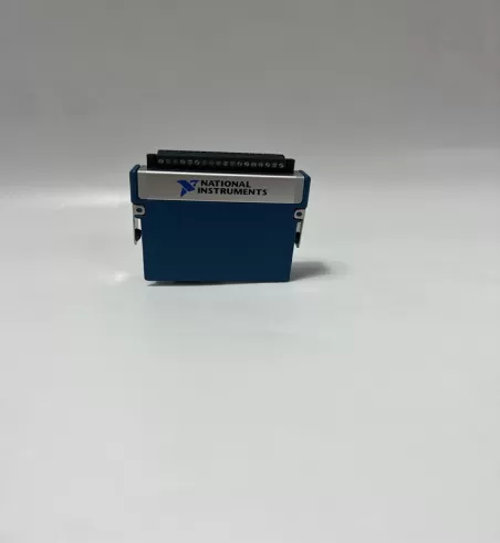 PXI-1031 National Instruments Power module