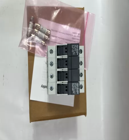 1492-CABLE-025Y Allen-Bradley Central control module