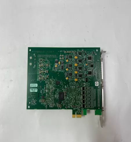 PXIE-4302 National Instruments Processor module