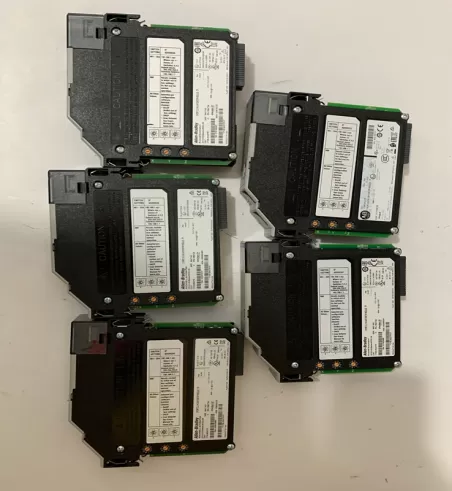 855T-B24TL3 Allen-Bradley Controller module